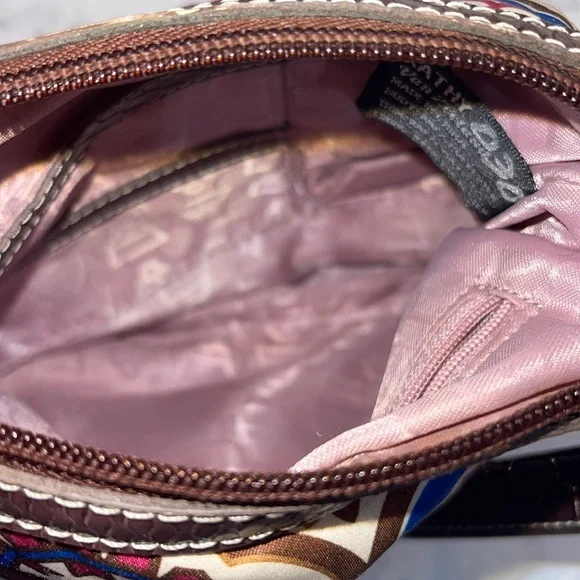 Kathy Van Zeeland crossbody - Picture 5 of 7